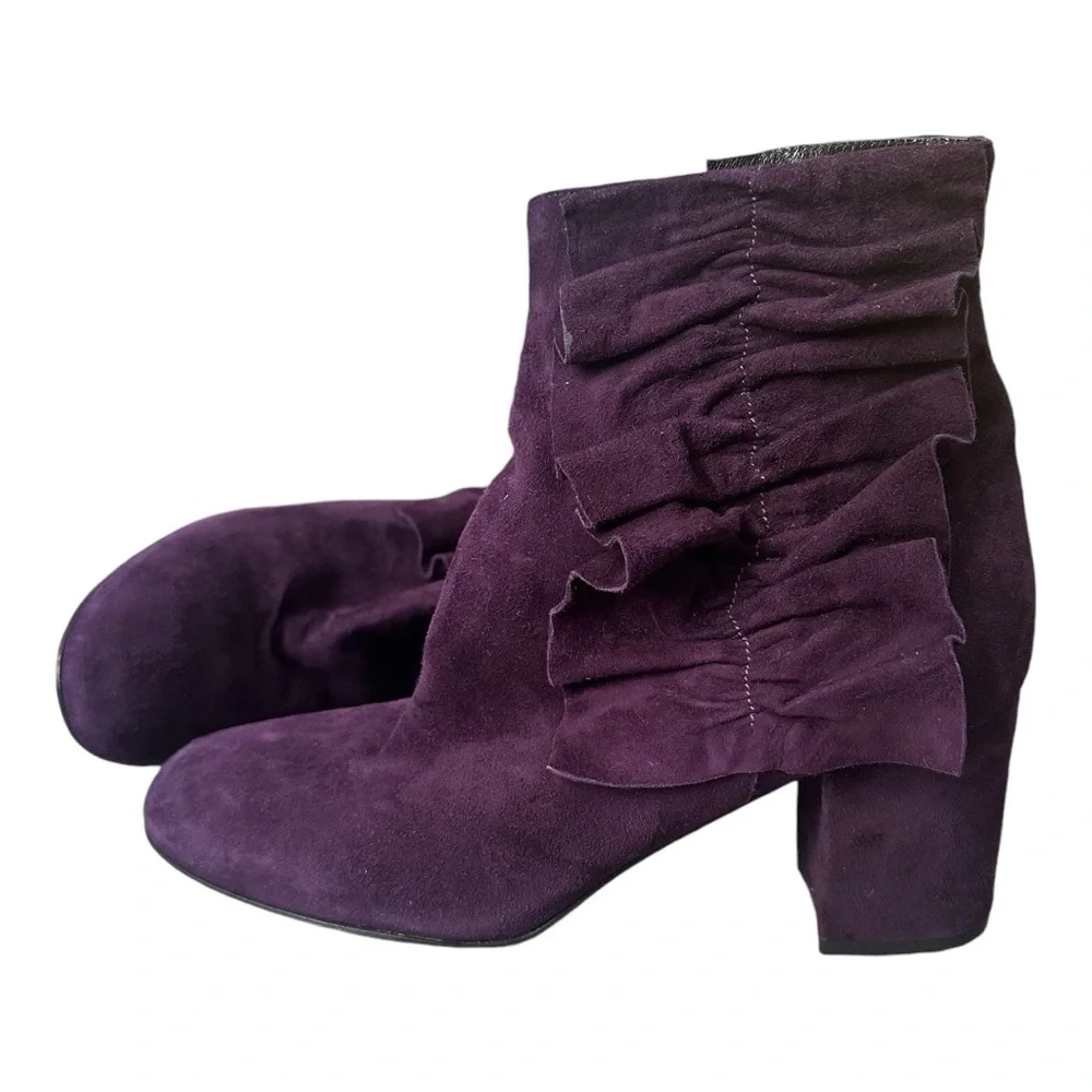 Vero Cuoio Purple Suede Ruffle Ankle Boots - Size 7.5-7 - Picture 4 of 4